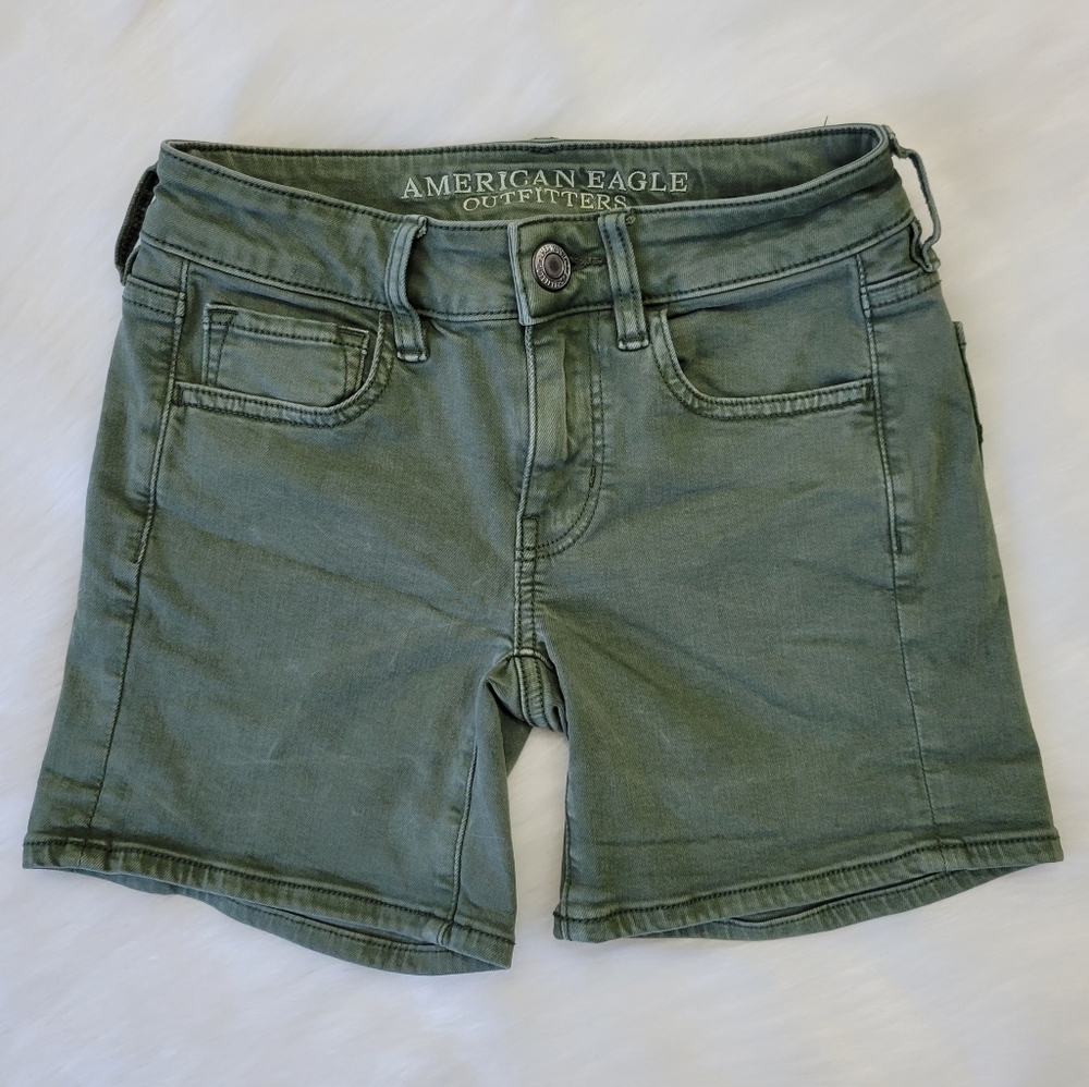 American Eagle Green Midi Super Stretch Denim Shorts 00